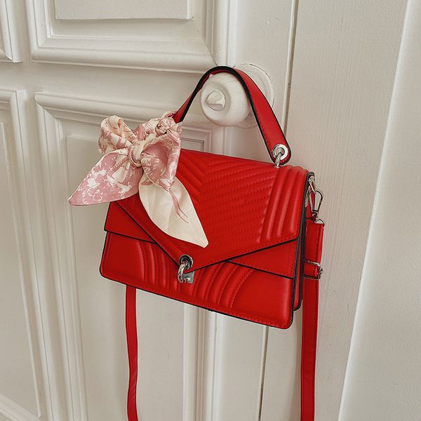 2021 70% Off Factory Store Silk scarves and bags are popular this year. In autumn 2021, the Korean car sewing Single Shoulder Messenger is a