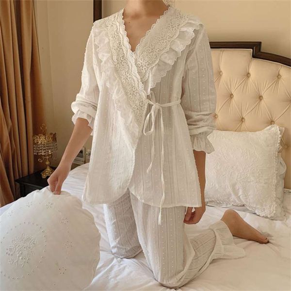 3 Colors Women&#039;s Princess Flower Embroidered Lace Pajama Sets.Vintage Lace up Pyjamas Suit.Ladies Home Sleepwear Nightclothes 210928