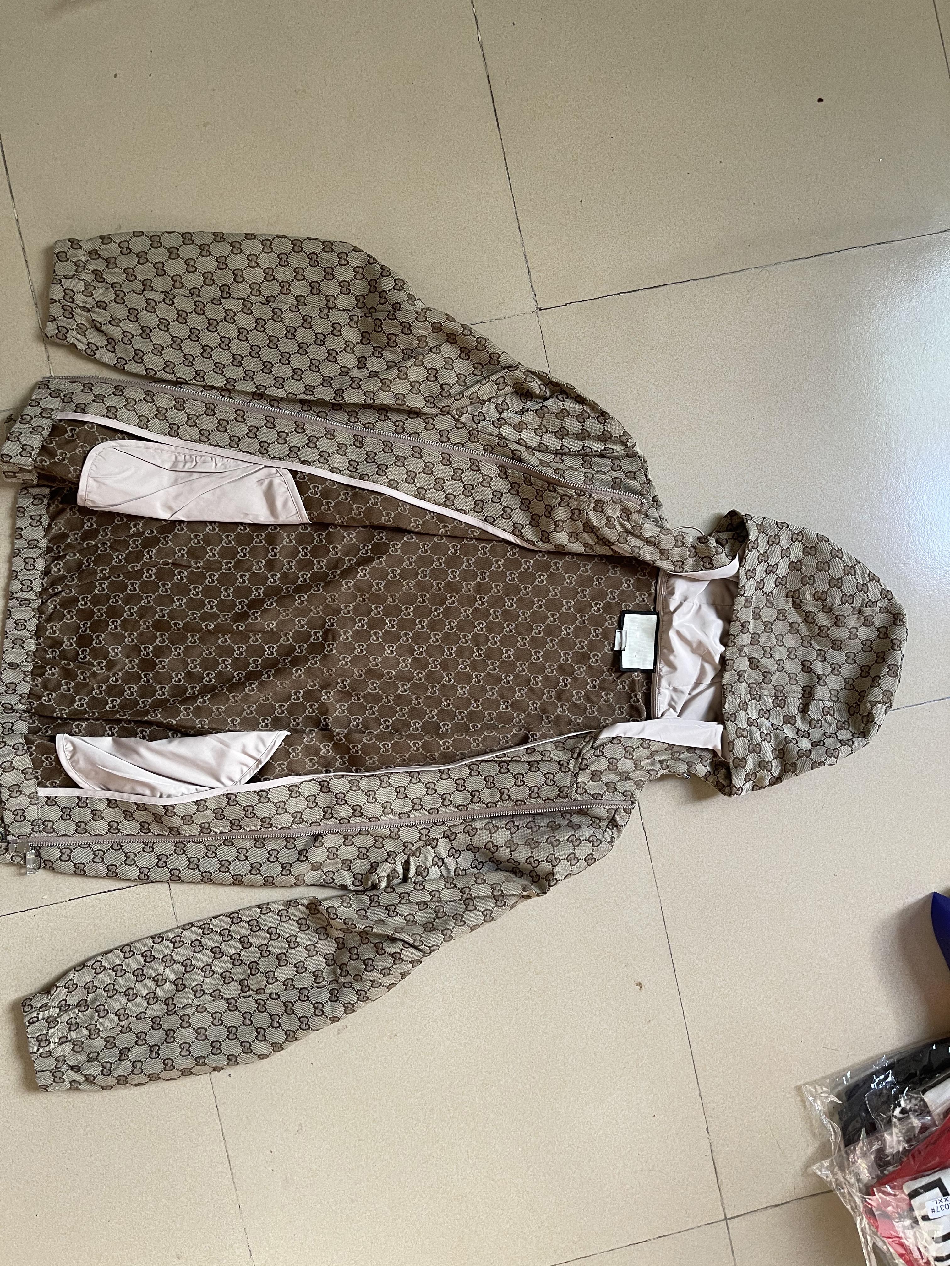 Designer Jacket 2020 Fashion Tide Mens Jacket Coat Letters Printed Luxury Mens Hoodie Casual Pullover Sport coat Outdoor Windbreak Clothing