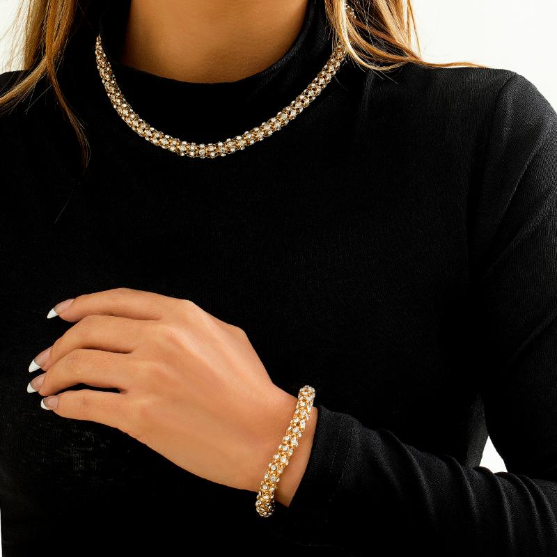 Chokers Punk Thick Rhinestone Short Choker Necklace For Women 2022 Fashion Shiny Crystal Trendy Jewely On The Neck Collar Gifts