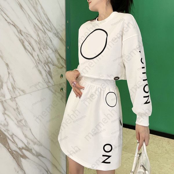 2022 Fashion Two Piece Dress Loose and Breathable Printed Long Sleeved Top High Waist Skirt High Quality Slim Suit Skirts