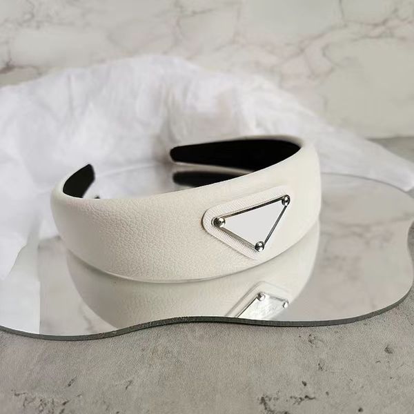 Fashion Famouse Brand Triangle Letter Headband Candy Color Women Girl Letter Hairband with Stamp Hair Accessories High Quality PU HairBands