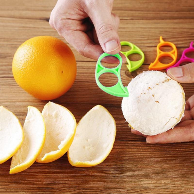 1PC Two Finger Type Open Orange Peeler Kitchen Tools Parer Orange Convenient And Safe Random Color Kitchen Accessories Hot