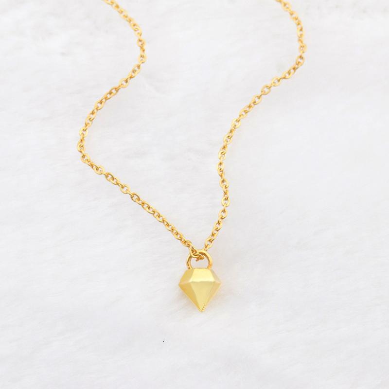 Pendant Necklaces Boho Hexagon Cone Necklace Women Men Jewelry Stainless Steel Gold Chain Dimensional Pyramid Hexahedron Choker
