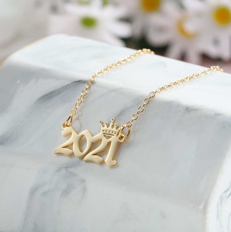 Pendant Necklaces 1980-2021 Clavicle Chain Golden Stainless Steel Year Crown Number Necklace Birthday Gift