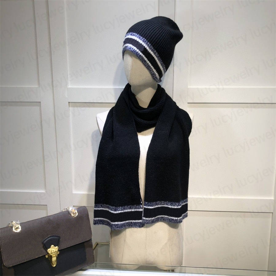 Designer Hats Scarves Sets Beanie Fashion Cashmere Warm Hat Scarf for Man Women Winter Shawl Caps 4 Colors Top Quality