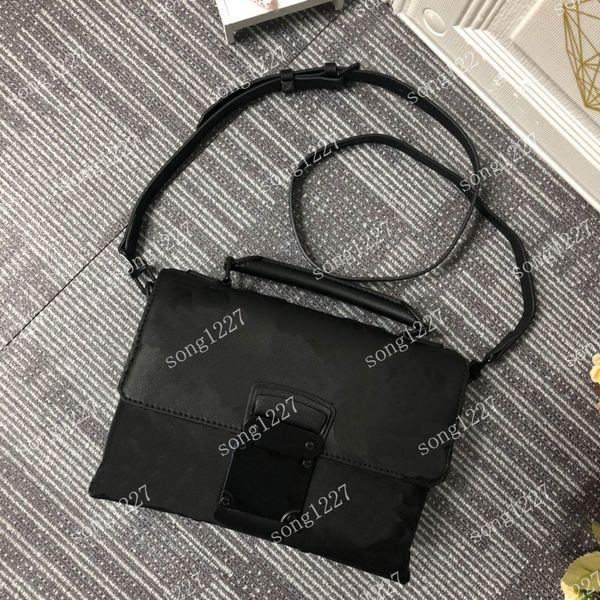 L587 postman bags Embossing pattern luxurybag 11 Embossed leather with magnetic buckle fashionable and versatile new style handbags