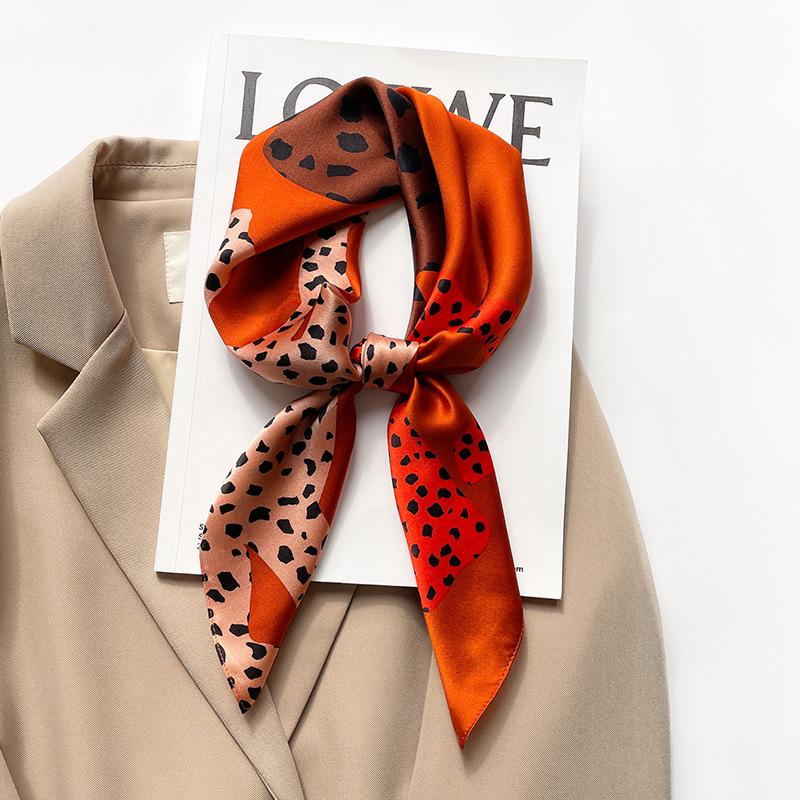 Scarves Luxury Brands Silk Women Foulard 70*70cm Square Head Hijab Scarf Ladies Chiffon Shawl Bandanna Female Wrap Muffler