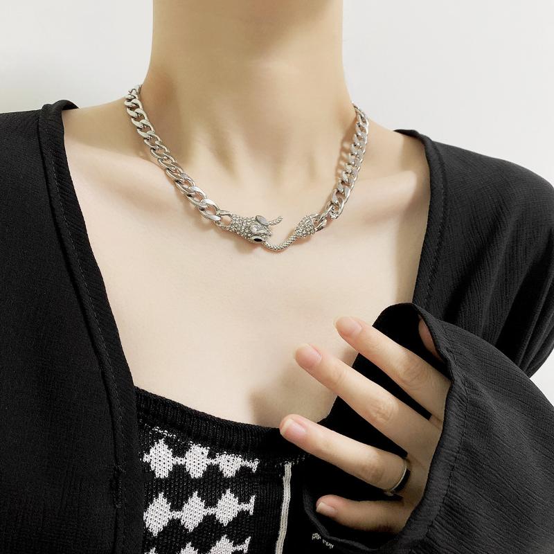 Chokers Animal Serpentine Titanium Steel Punk Necklace Personality Snake Shape Hip Hop Trendy Women&#039;s Collar Accessories