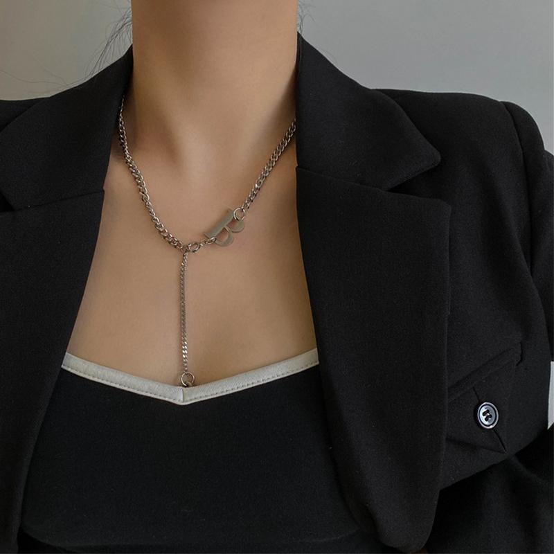 Chokers Korea B Letter Pendant Necklace For Women Vintage Hip Hop Punk Chain Clavicle Female Metal Hollow Jewelry Gift