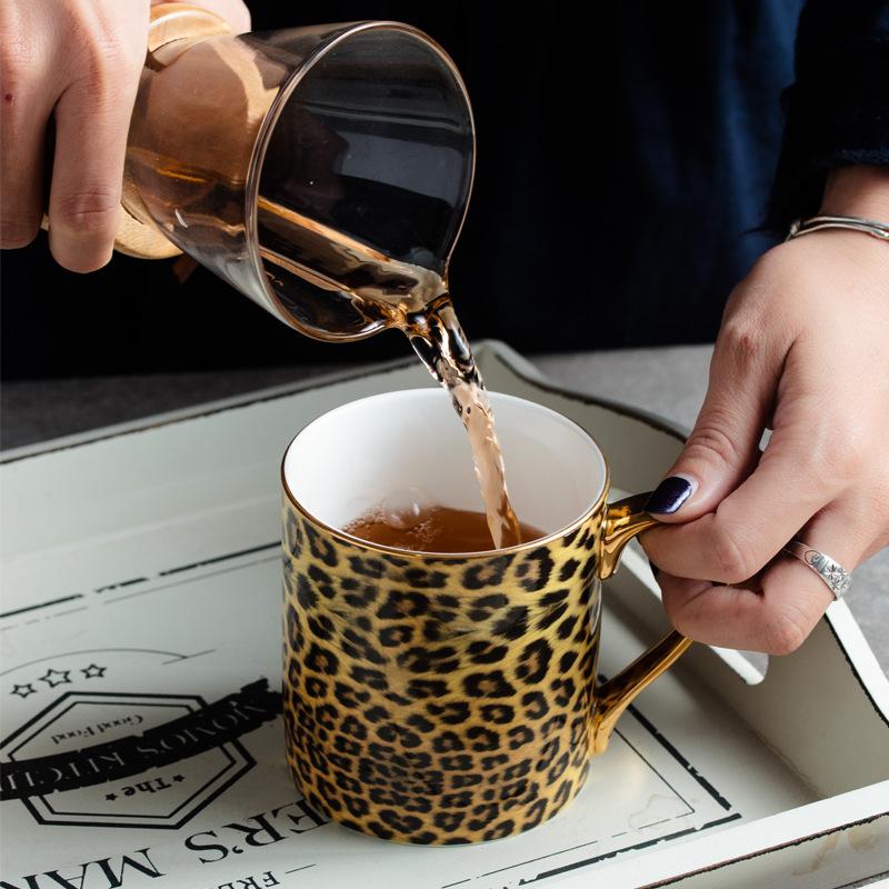 Mugs 2021 Luxury Leopard Print Cups Ceramic Office Drinking Wholesale Coffee Cup Tea With Gold Handle Gifts For Friends