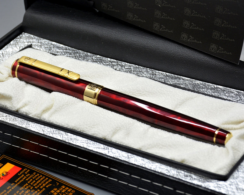 wholesale Brand 902 Wine red and Black Classic Fountain pen With Golden Relief Cap 22K NIB Writing office school supplies High quality ink pens