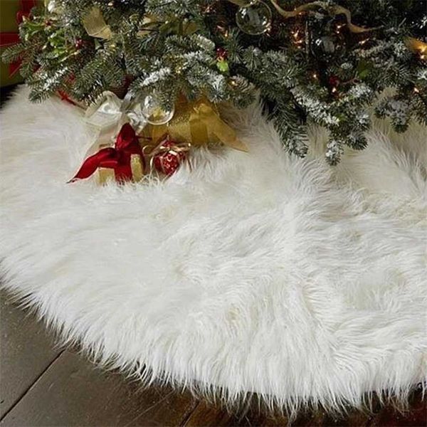 1pc White Christmas Tree Skirt Snowflake Plush Fur Carpet Xmas Ornaments Floor Mat Home Wedding Birthday Party Decoration 211018