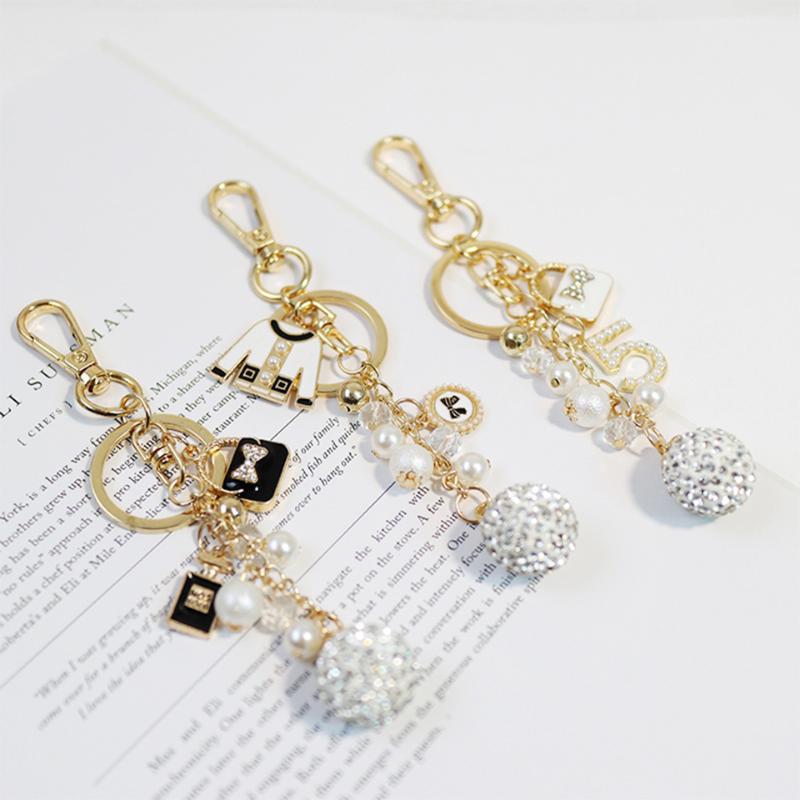 Keychains High Quality Luxury For Women Car Keys Bag Backpack Clothes Pendant Decor Pearl Chains Keyring Charms Couples&#039; Gifts