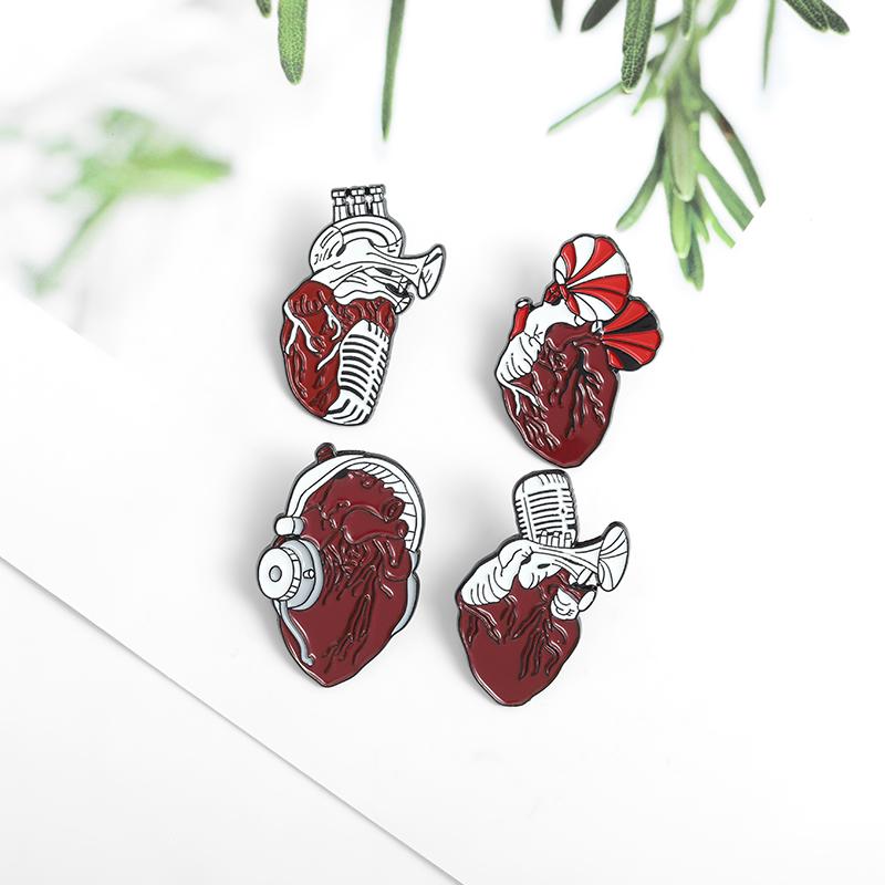 Pins, Brooches Anatomical Human Heart For Doctors And Nurses Phonograph Headset Microphone Enamel Pin Music Badge Jewelry Gift