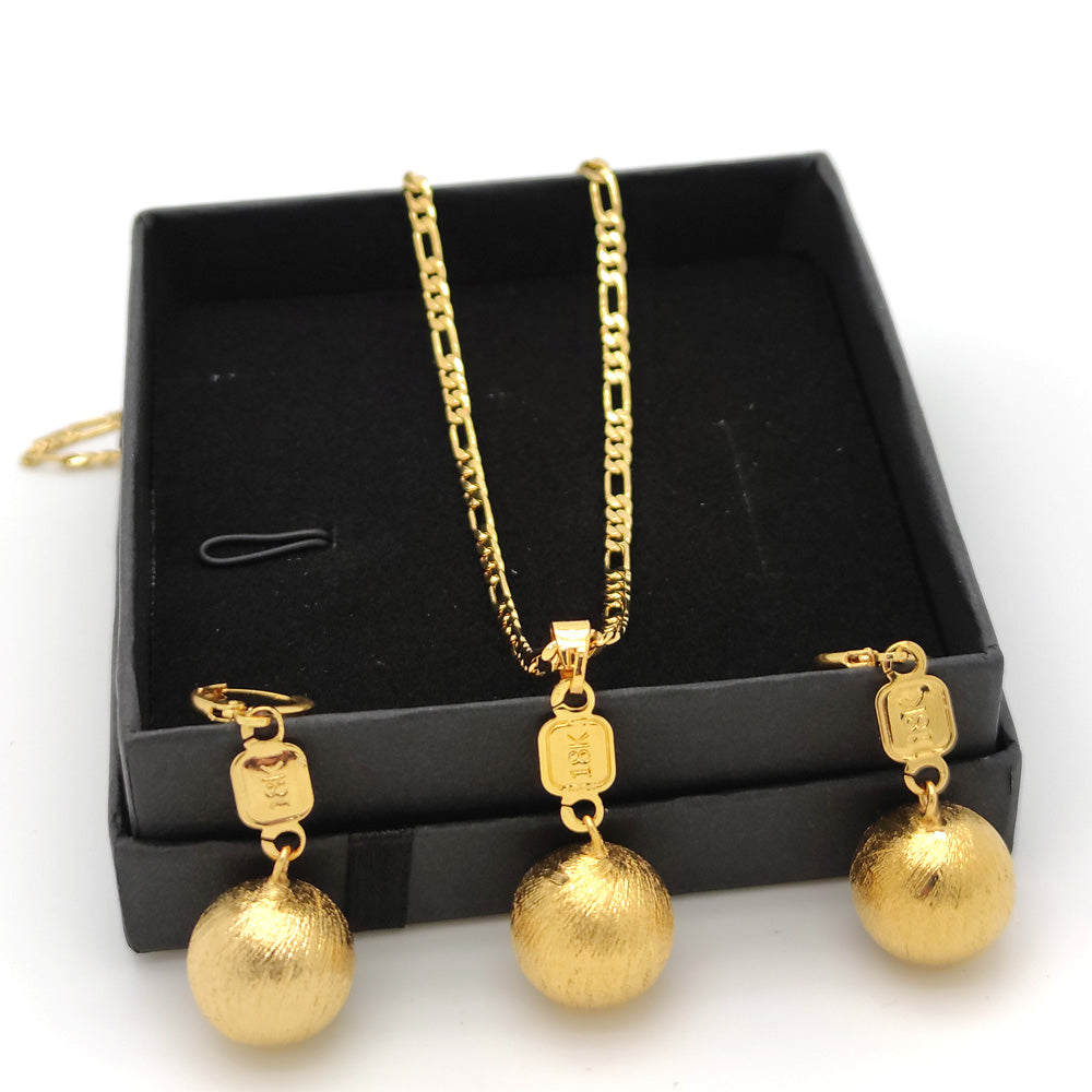 18 k Stamp Gold G-F Circle Pendant Necklace and Earrings Party Gift Jewellery Set Figaro Chain Link 600* 3mm