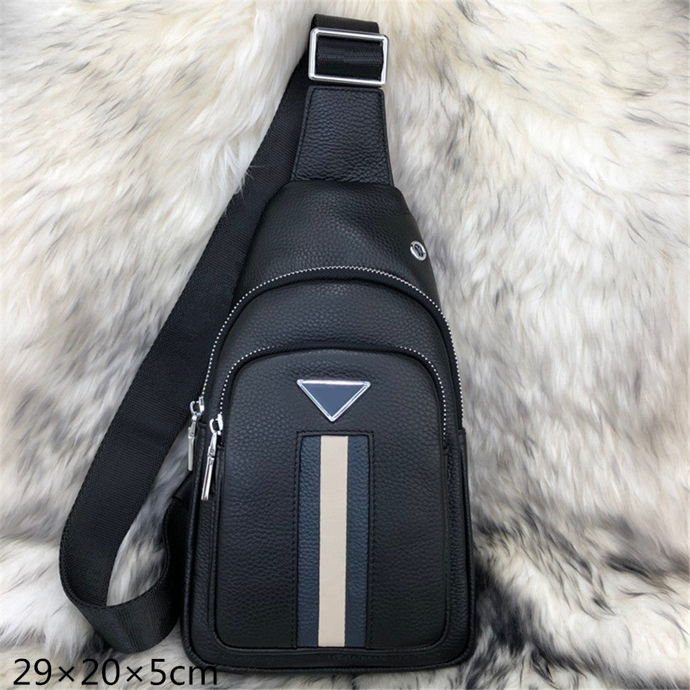 2021 Men&#039;s black crocodile grain leather chest bag fashion leisure outdoor sports waterproof travel portable one-shoulder messenger backpack