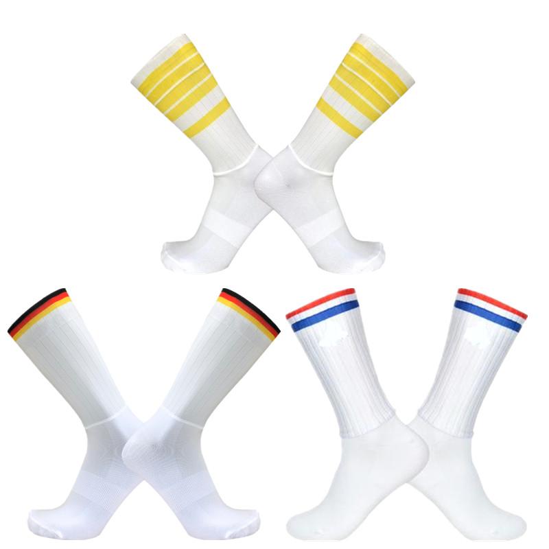 Anti Slip Seamless Cycling Socks Striped Aero Ntegral Moulding High-tech Bike Team Sock Men Sports