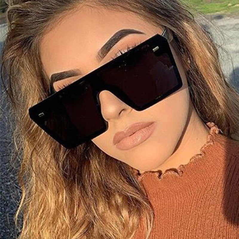 Luxury designer Sunglasses 2021 Fashion Oversized Square Retro Gradient Big Frame Sun Glasses For Women One Piece Gafas Shade Mirror Clear Lens 0604