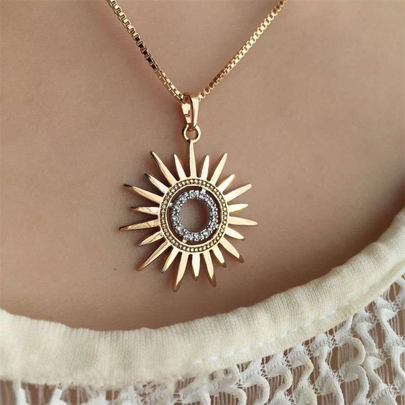 Pendant Necklaces 1 Pcs Women Simple Golden Sun Flower Crystal Necklace Fashion Party Charm Clavicle Chain Jewelry GiftÂ 