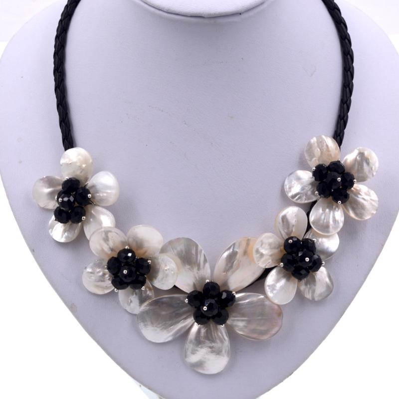 Chokers Exclusive Black Crystal White Sea Shell 5 Flowers Choker Necklace Fashion Jewelry Dress Accessories