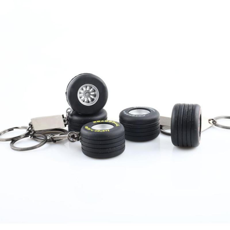 Keychains 1pcs Soft Rubber Tires Keychain Innovative Simulation Small Tire Pendant Automobile Decoration Auto For Men Souvenirs