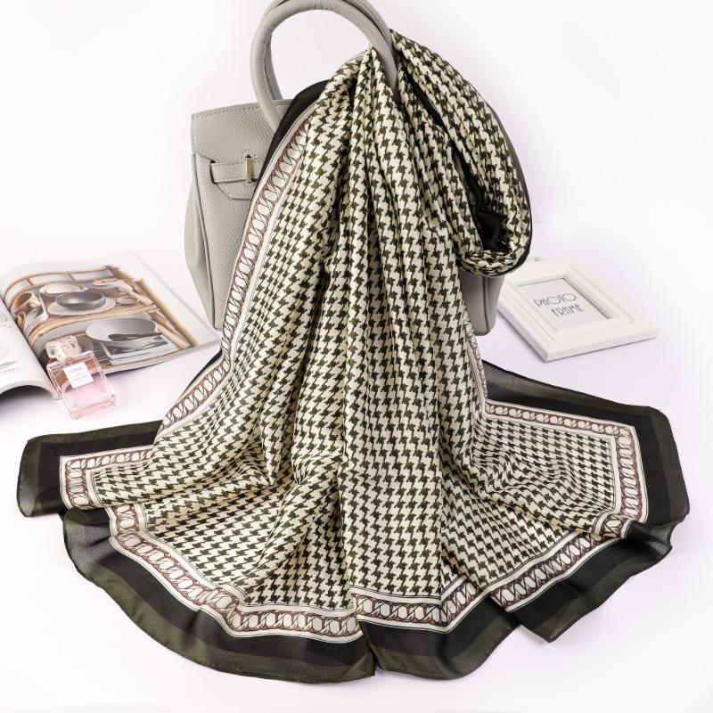 Scarves 2021 Fashion Dustproof Beach Towel Classic Lattice Handkerchief Summer Sunscreen Silk Lady Luxury Print 180X90CM Shawls