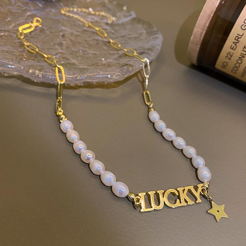 Chokers Fashion Letter Lucky Pendants Necklaces For Women Vintage French Romantic Style Pearl Clavicle Chain Trend Splice Astral Jewelry