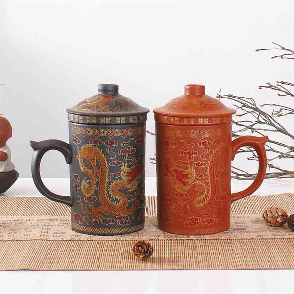 Traditional Chinese Dragon Purple Clay Tea Mug with Lid Strainer Retro Handmade Yixing Tea Cup Zisha Teacup Gift Mug Tumbler 210827