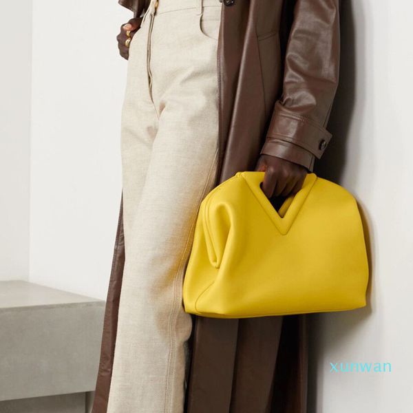 2021 Inverted Triangle Evening Bag Head Leather Ins Same Clip Candy Cloud Bags Portable One Shoulder Slanting Handbags