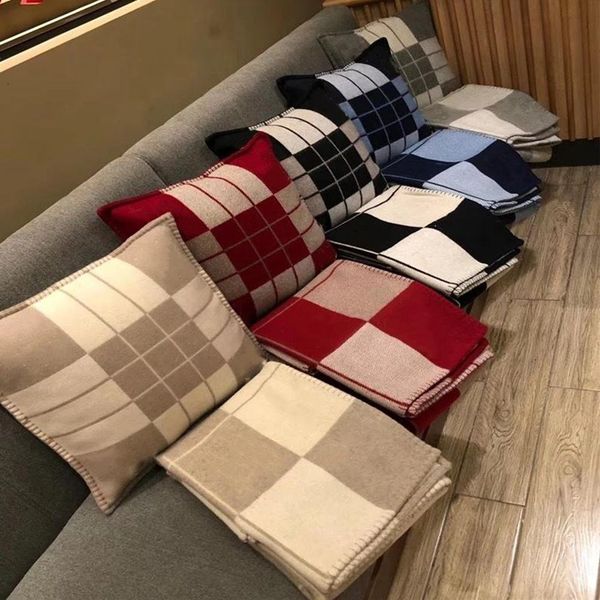 Luxury Designer Letter Blanket Soft Wool Scarf Shawl Portable Warm Plaid Sofa Bed Fleece Spring Autumn Women Throw Blankets 140*170CM Many C