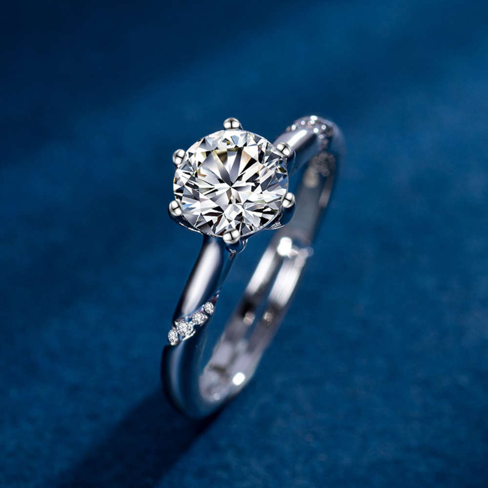 S925 mullite, a carat female classic six claw, double sided drill, tiktok ring, straight and quiver.