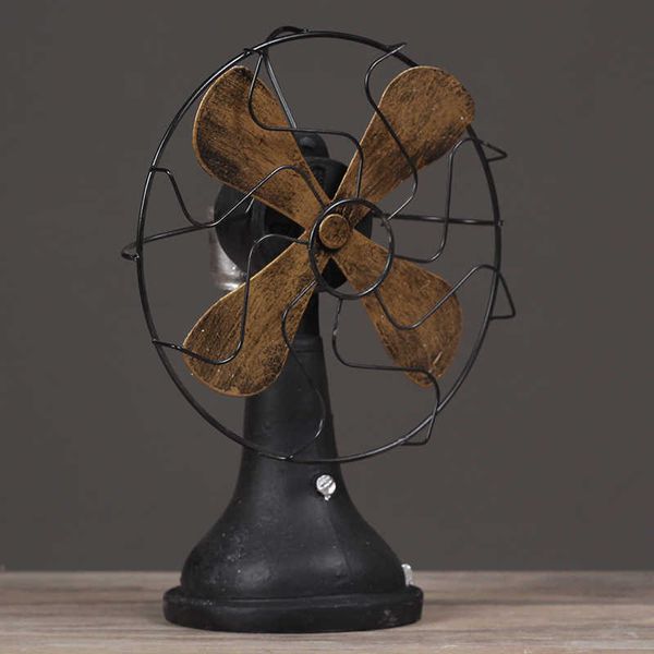 Creative American Rural Cafe Bar Used Electric Fan Home Furnishing Shop Display Decorations Retro Furnishings 210607
