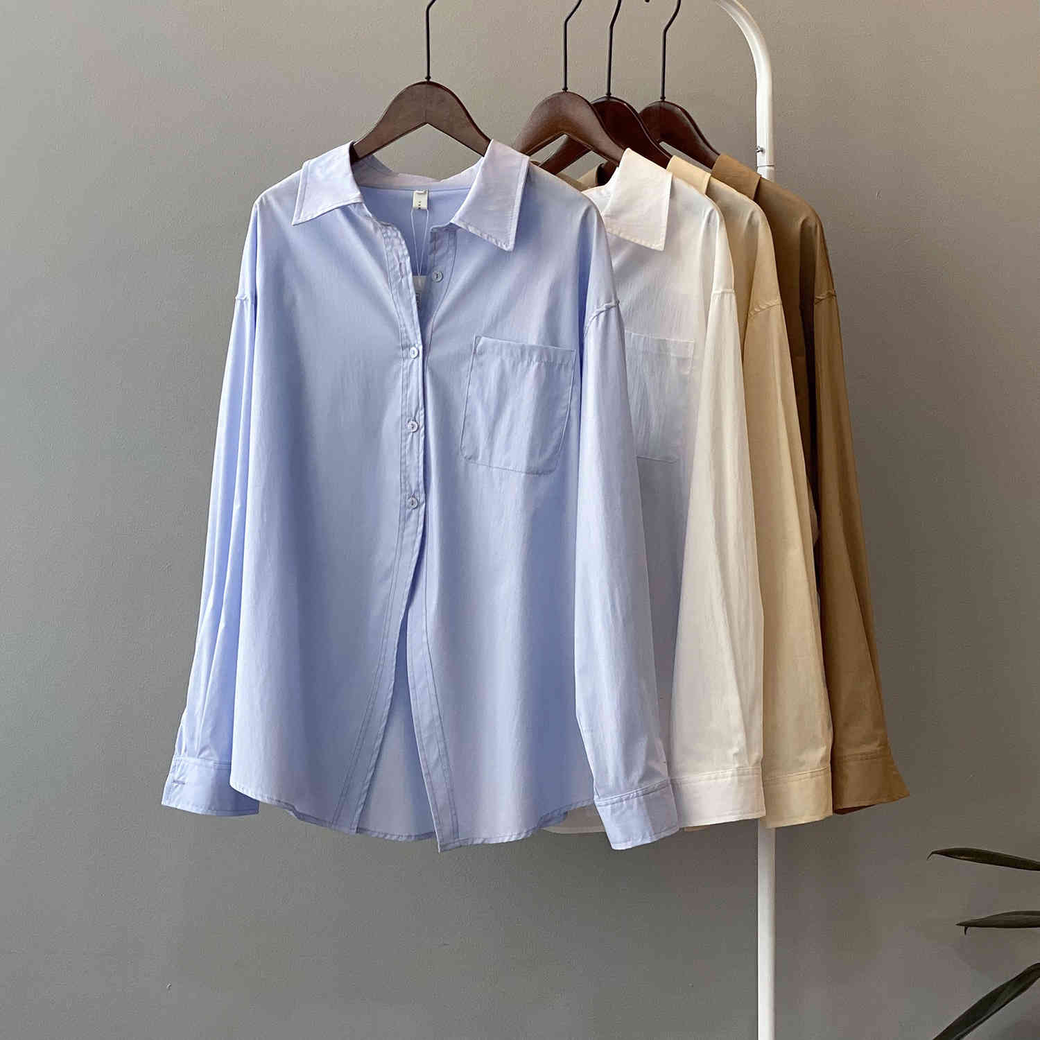 Women&#039;s Blouses & Shirts Lapel Long Sleeve Shirt Female 2021 Spring Solid Single Breasted Blouser Korean Loose Casual Split Top UA