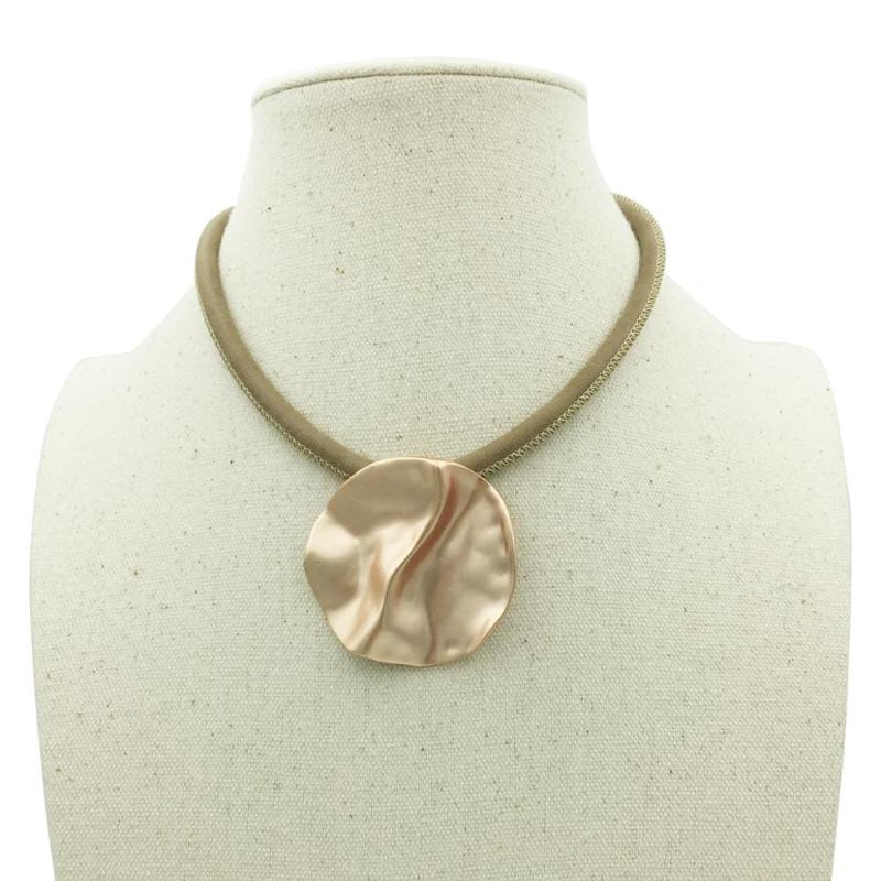 Pendant Necklaces Wavy Round Necklace Rose Gold Alloy Statement For Women Gift Kolye Trendy Jewelry Choker Mrs Win