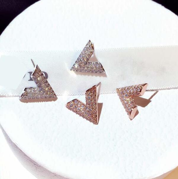 Full Crystal Zirconia CZ Stud Earrings Fashion V Letter Triangle Cute Shining Diamond Earring Jewelry Gift