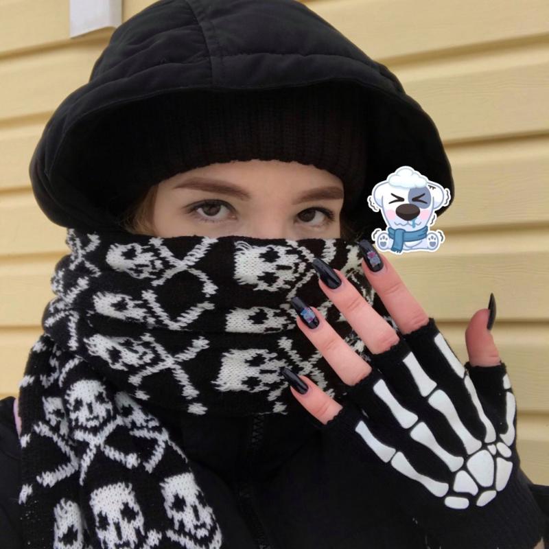 Scarves Fashion Skull Pattern Party Winter Scarf Gloves Set Women Neckerchief Female Unique Halloween Claw Bone Skeleton
