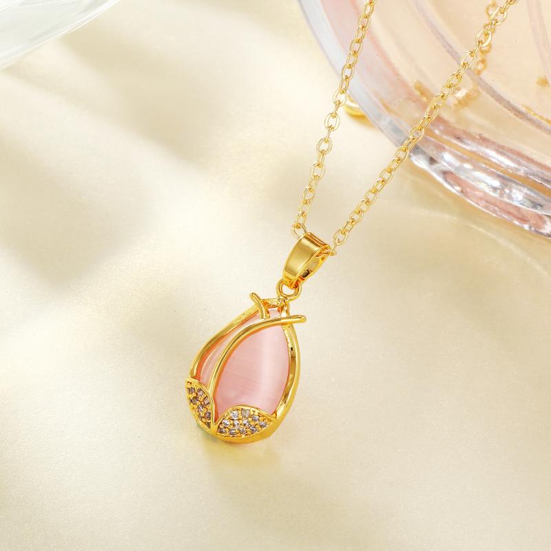 Chokers 2021 Exquisite Elegant Pink Tulips Pendant Women Clavicle Necklaces Female Gold Color Copper Necklace