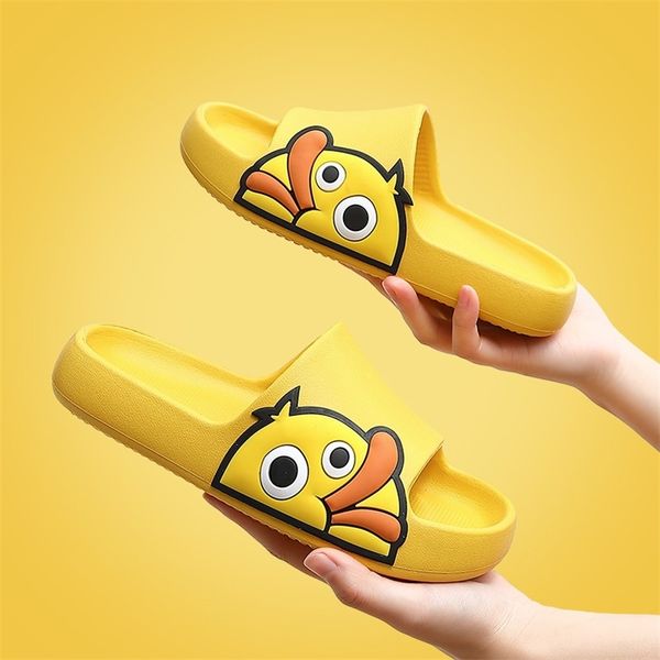Summer Beach Slides Women Men Slippers Sandals Flip Flops Candy Cartoon Duck Platform Thick Soled Ladies Couples Bathroom Shoes 210903