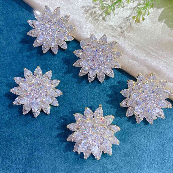 Glittering Crystal Zircon Brooch Pin Versatile Anti Light Buckle Snow Lotus Decorative Suit Neckline Accessories
