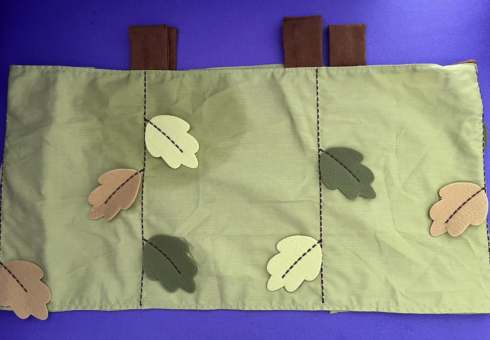 New Pair of Lambs & Ivy Nursery Window Valances Curtains Green w/ Felt Leaves