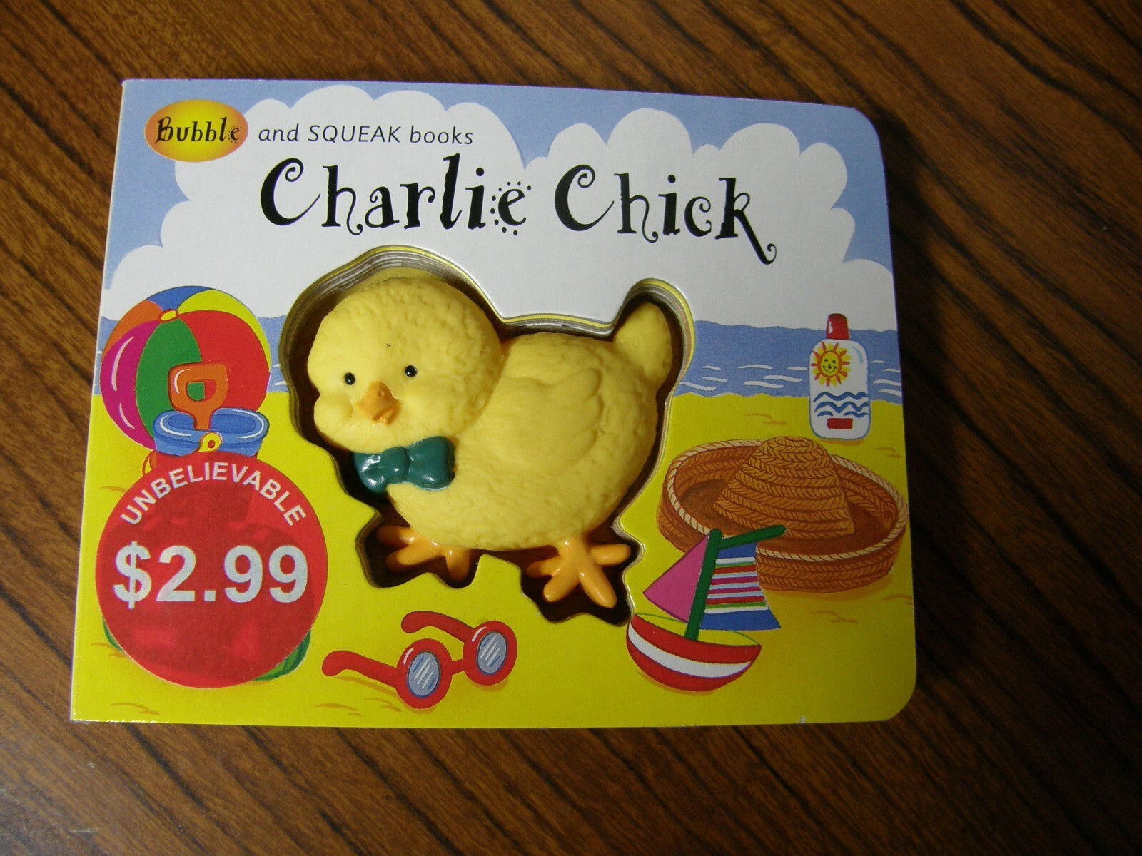 8290) Bubble and Squeak Books Charlie Chick Book 2000 Edition Hard Page Book