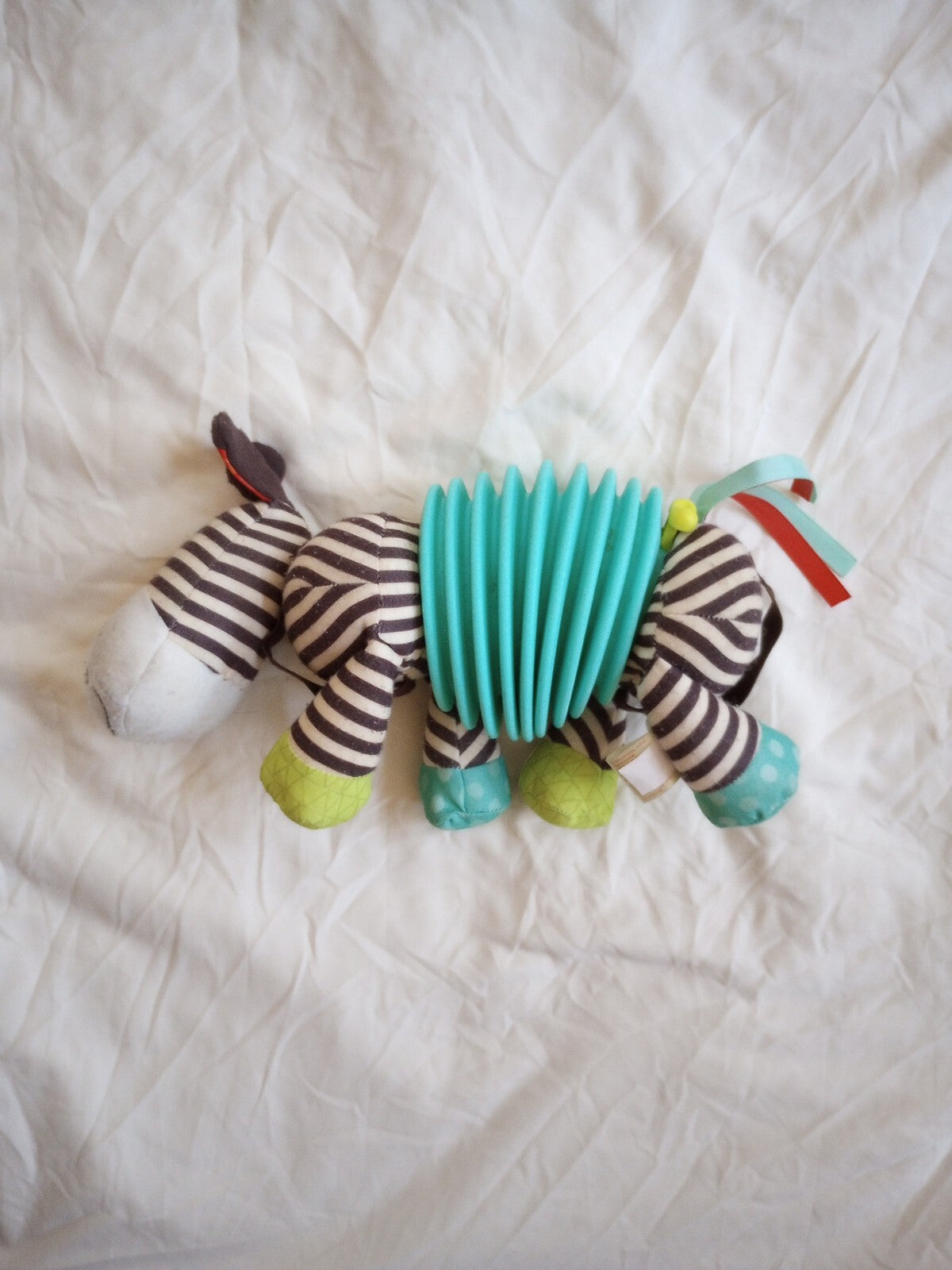 B.Toys Squeezy Zeeby Accordion Toy Zebra Battat  Baby Sensory 12"