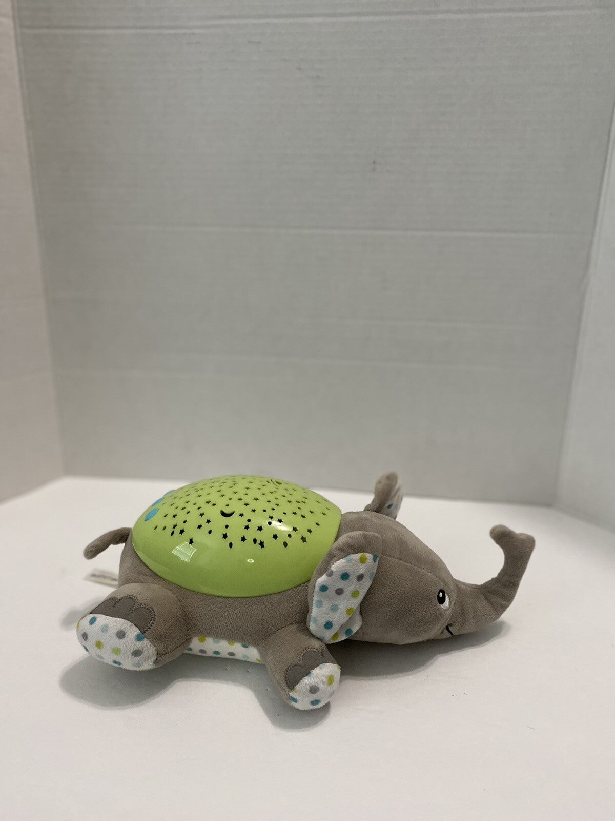 Summer Infant Slumber Buddies Gray Green Elephant Musical Light Projector