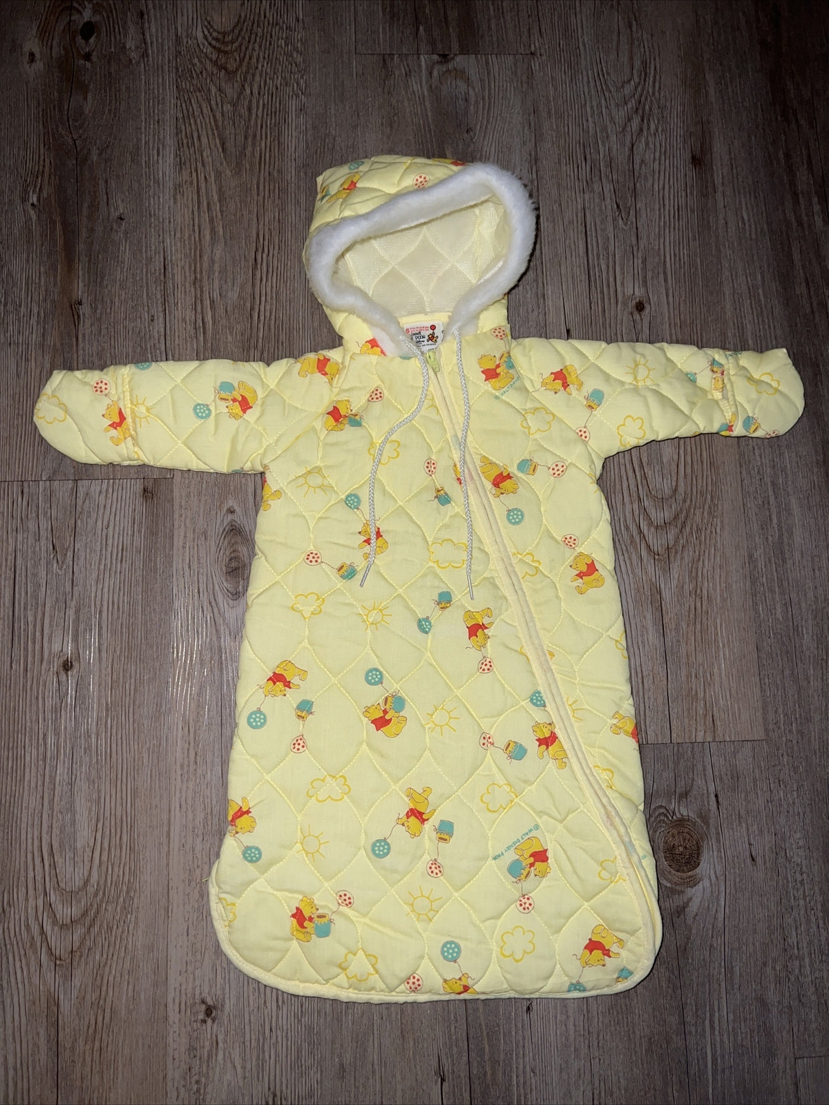 Vintage Winnie The Pooh Baby Winter Bunting Suit Size Small Up To 19 Lb Infant