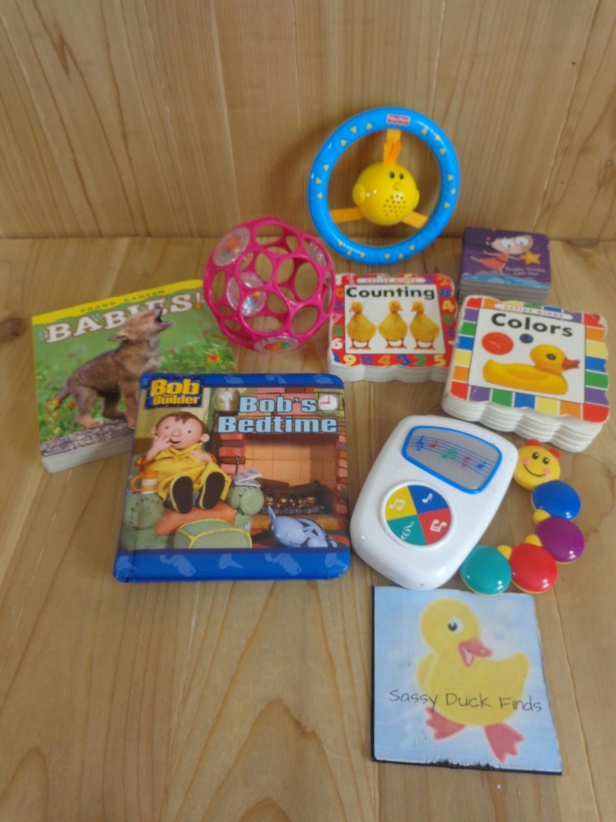 BABY TOY AND BOOK LOT 8 Pieces Ball Musical Colors Counting Animals Bob Builder