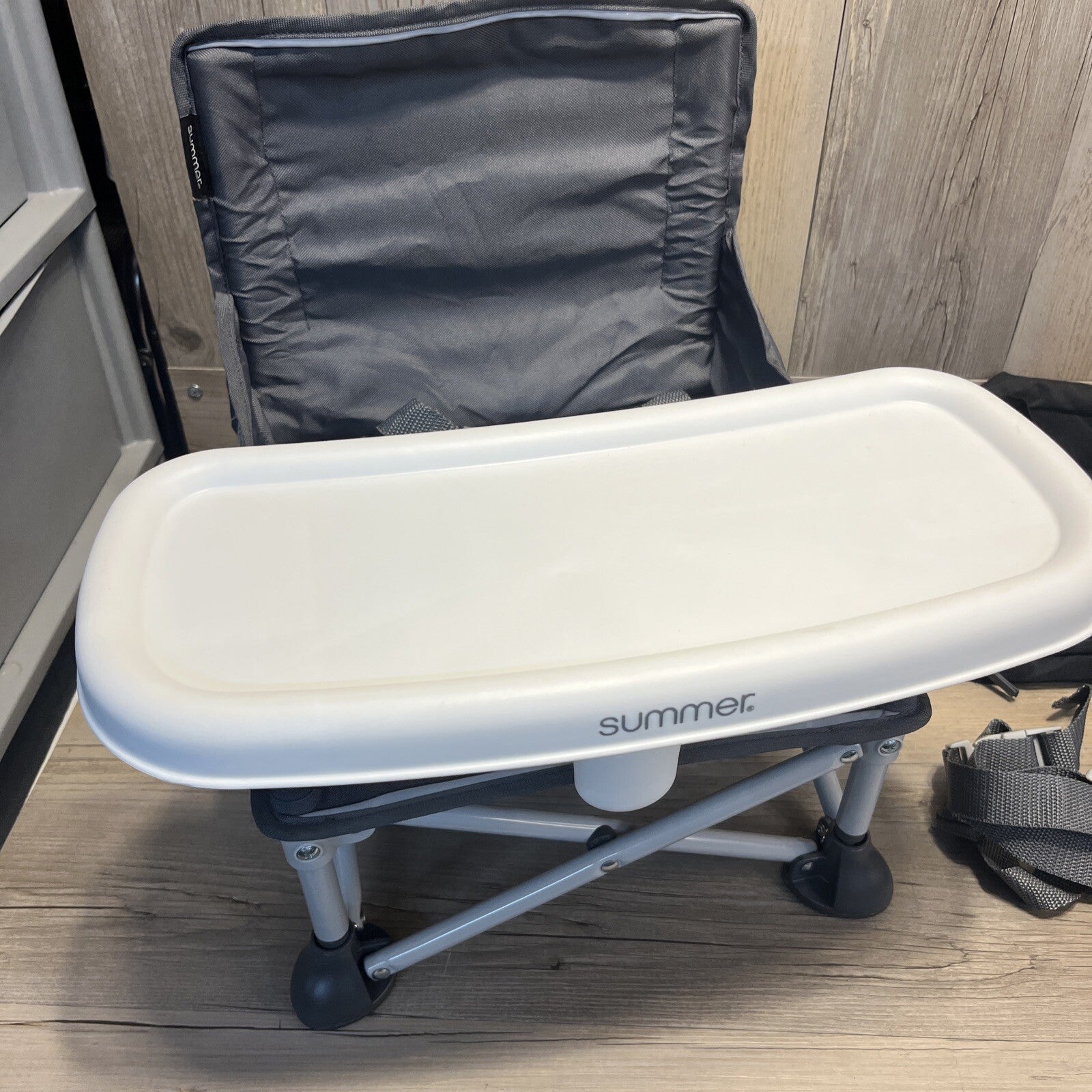 US Summer Infant Pop 'N Sit Portable Infant Booster Seat Sport Gray