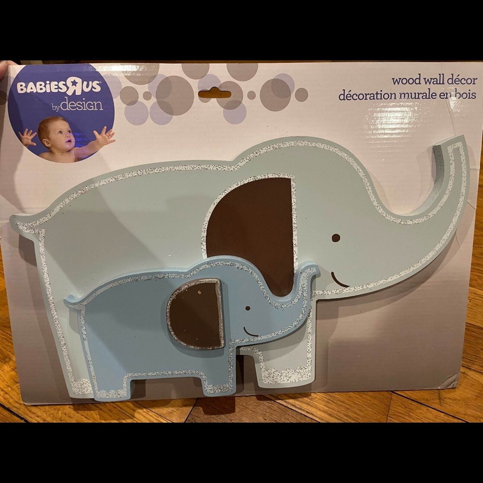 Babies R Us by Design Elephant Pair Wood Wall Decor 16.4 x 11.7