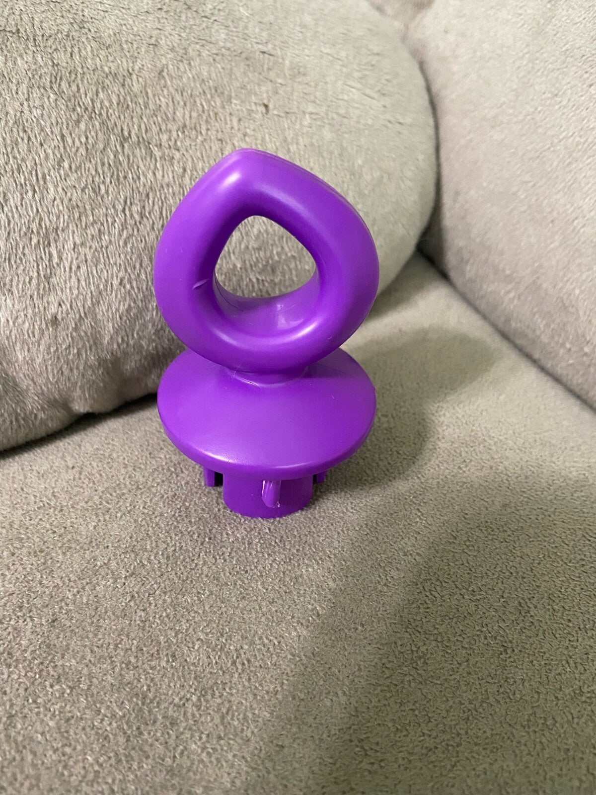 Einstein  Exersaucer Toy Replacement Part Loop Plug  Extra Part Toy C54