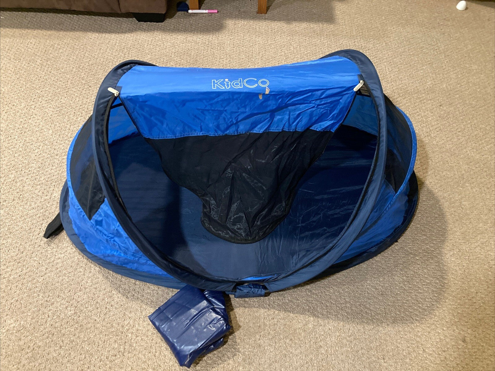 KidCo PeaPod Portable Pop-Up Infant Toddler Baby Children Travel Tent Bed RED